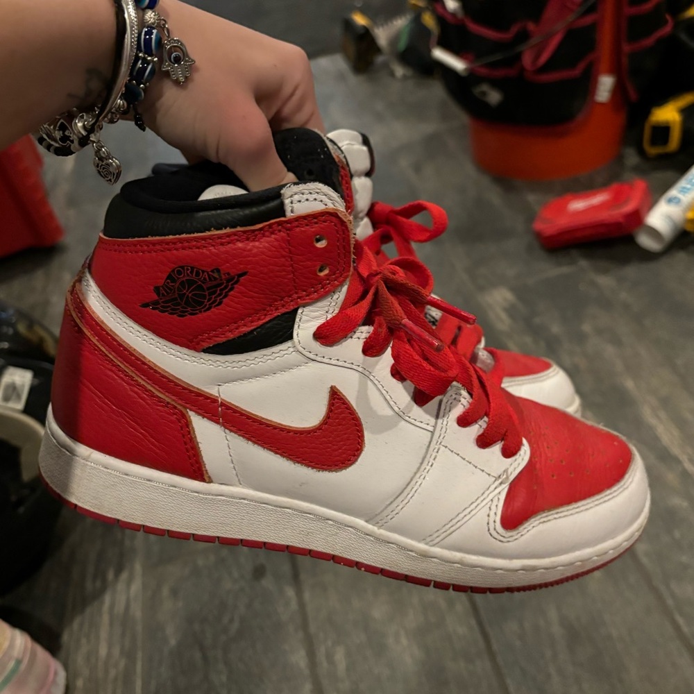 Air Jordan 1 Mid GS 'Chicago'